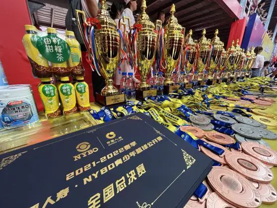 如何在篮球训练营中改善比赛策略?_2
